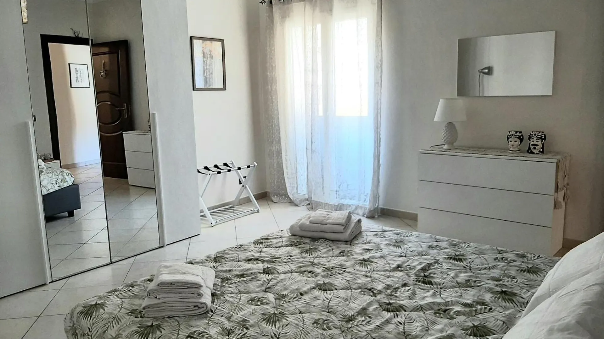 Stella Del Centro Apartment Palermo 0*,  Italy